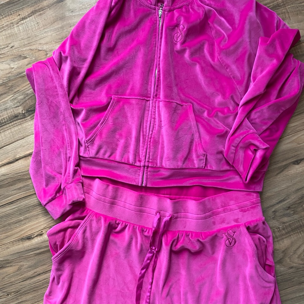 victoria secret tracksuit velvet size Xl - Picture 2 of 6